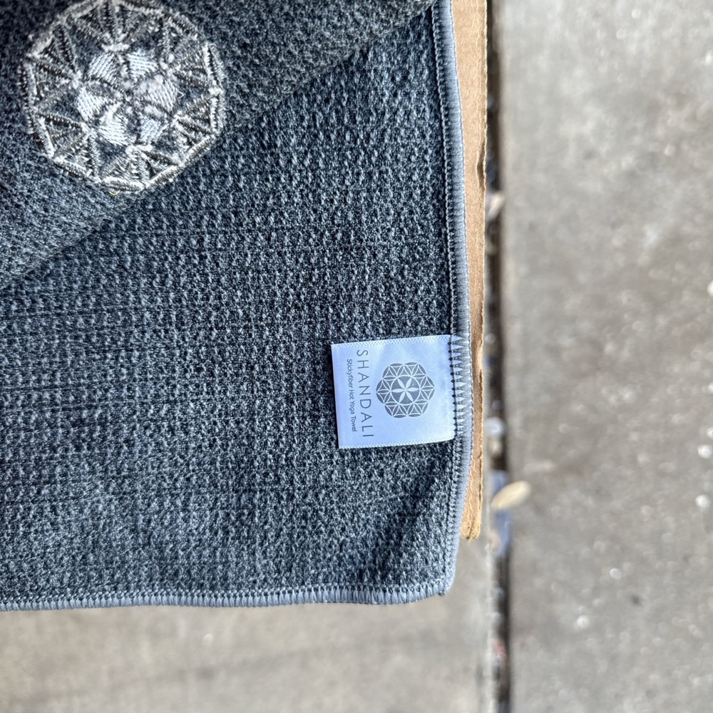 Earth Yoga Gray and Tan Mat